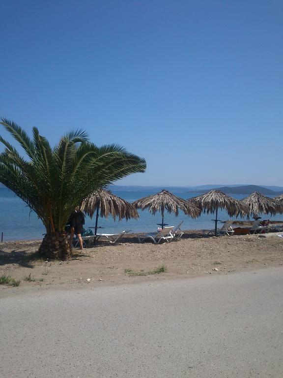 Evoikos Beach & Resort Ливанатес Экстерьер фото