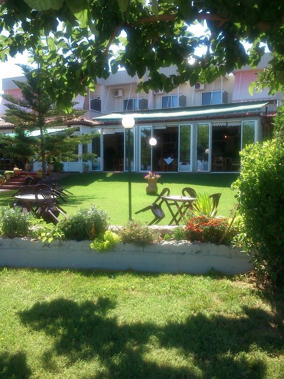 Evoikos Beach & Resort Ливанатес Экстерьер фото